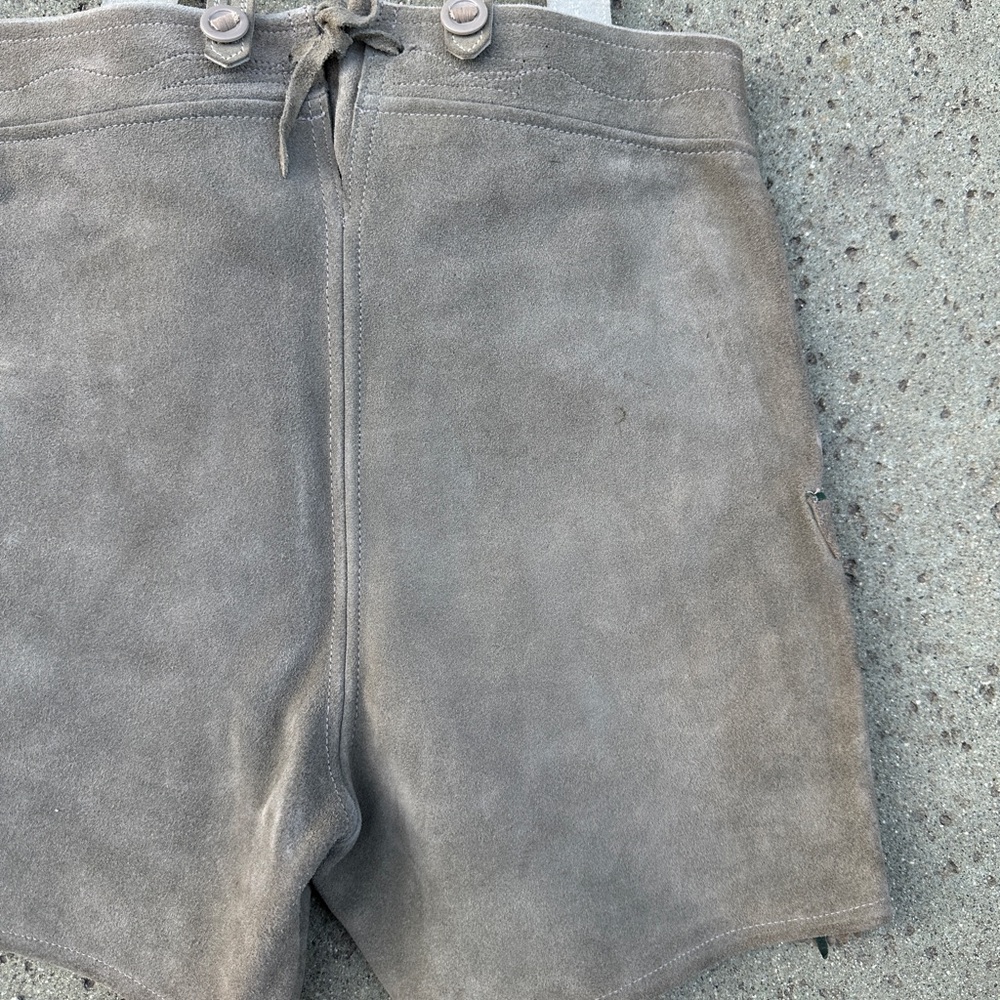 Vintage Grey Suede Lederhosen with Green Piping and Embroidery Stitch Detailing - Picture 7 of 9